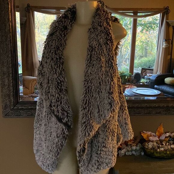 JOLT super Soft faux fur vest jacket Medium Gray - Picture 1 of 9